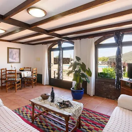 Clara Lanzarote - Macaronesiahomes Tegoyo